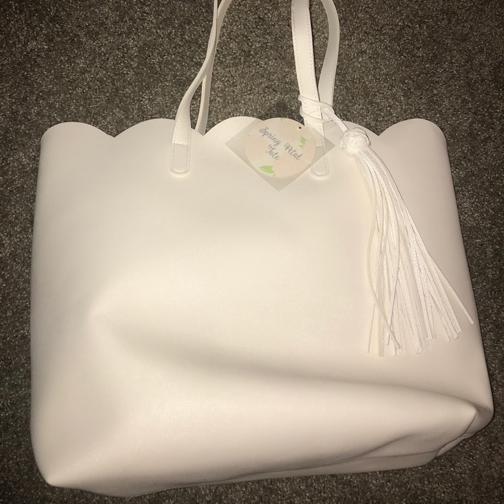 White Tote